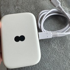 EE 4G WIFI Mini Hub EE72E Mobile Broadband Portable Router