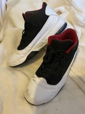 Jordan’s Nike Max Aura 2 White/black/red Men’s UK 12/EU 47.5
