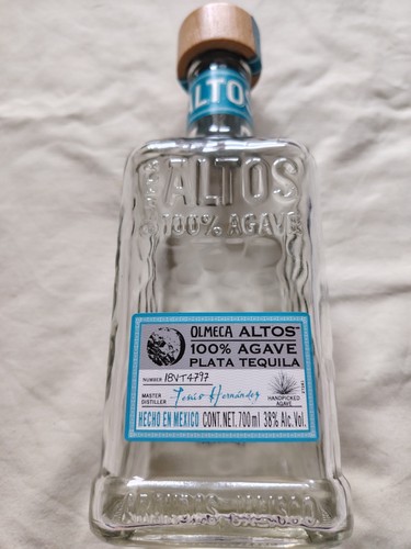 Tequila olmeca altos - olmeca, empty
