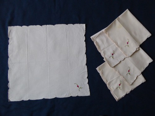 Lovely set vintage white - lovely,