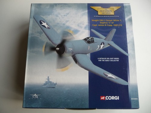 New corgi aa33001 vought f4u - corgi,