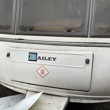 bailey caravan gas locker/ 92cmx 43cm 1992-1996