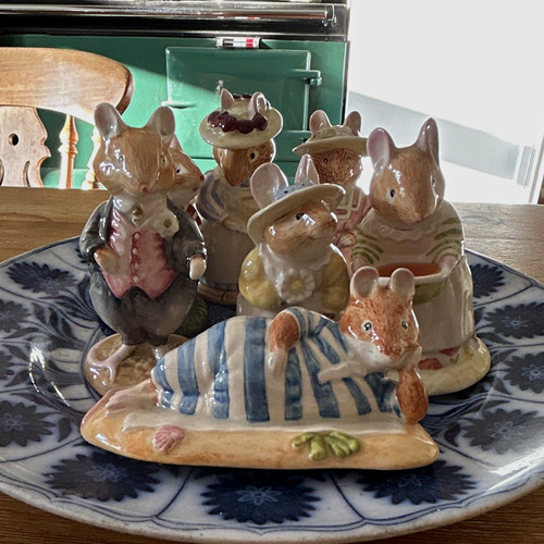 Royal doulton brambly hedge - doulton,