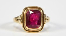 Vintage Ruby Gold Ring, 333 Yellow Gold (8 Carats), Circa 1950