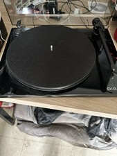 Pro-Ject Essential II Digital Turntable Black Excellent Condition