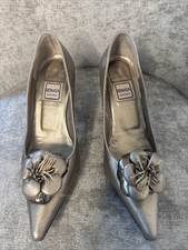 Renata Women's Italian Leather Heeled Court Shoes Flower Accent Bronze Size 2.5