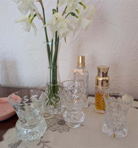 Three cut glass - /, crystal