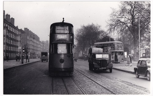 1950 london tram - london, 2095