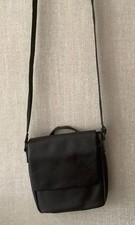 NEW without tags Reaction Kenneth Cole Brown Unisex Bag. Handle&shoulder strap