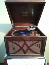 Vintage Antigue HMV Model 130 Tabletop Mechanical Gramaphone 