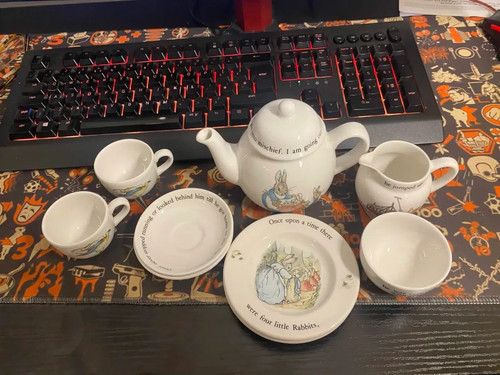 Wedgwood beatrix potter peter - beatrix,