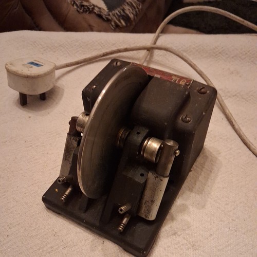Vintage medcalf flo model - flo, b
