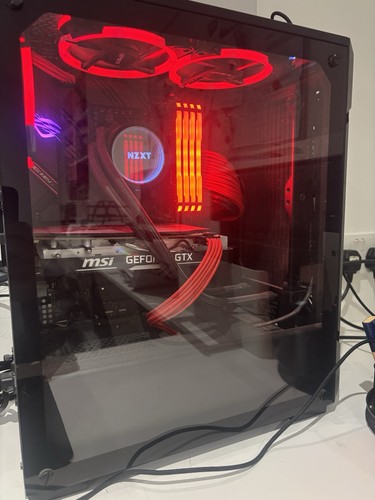 Gaming desktop full - full, set-up