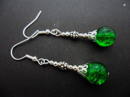 Pair crackle glass bead - a,