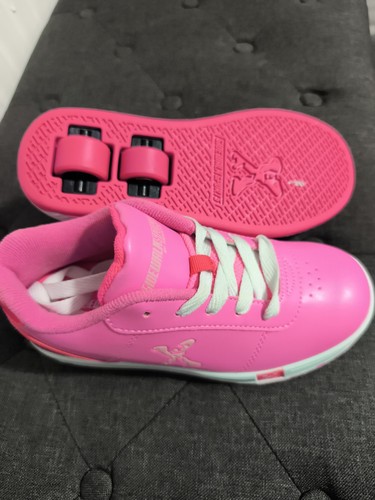 Side walk sports heelys - walk, by