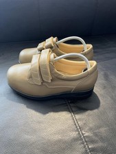 Renace Taylor Made Wide Fit Comfort Shoes Cream Leather UK Size 5.5 Hook & Loop