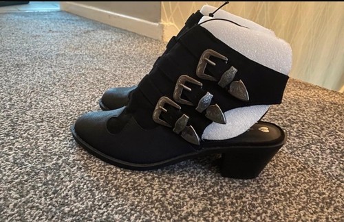 Older girls boots brand new