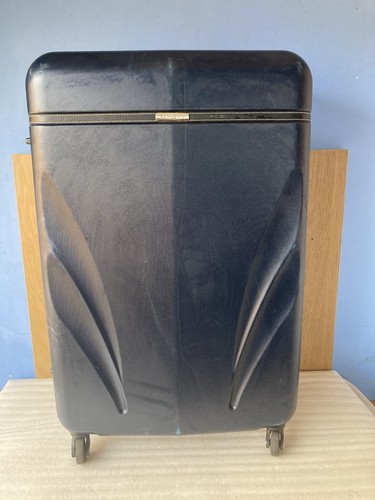 Samsonite hard shell suitcase - hard,