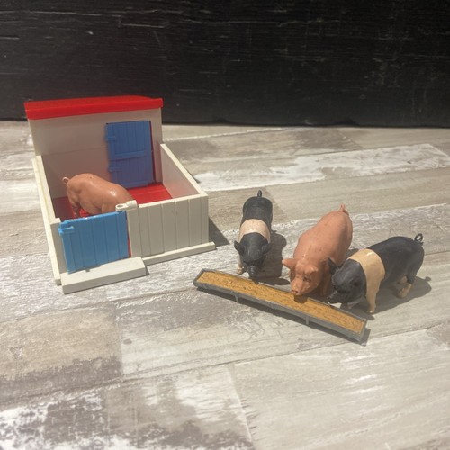 Britains pig sty animal pen - britains,