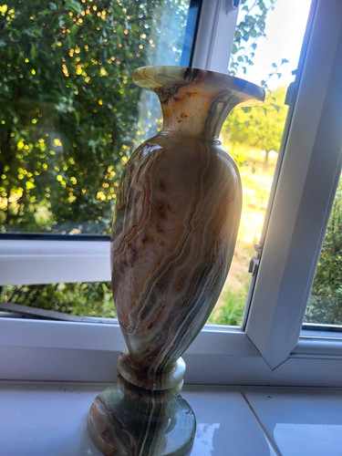Polished onyx marbled stone - ,