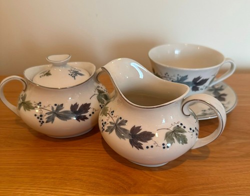 Selection royal doulton - of,