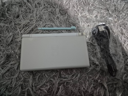 Nintendo lite white working - nintendo,