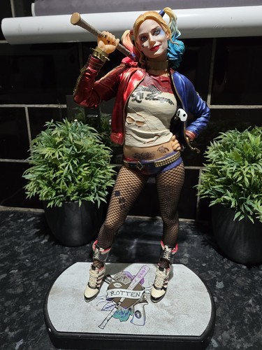 Collectibles suicide squad - dc,