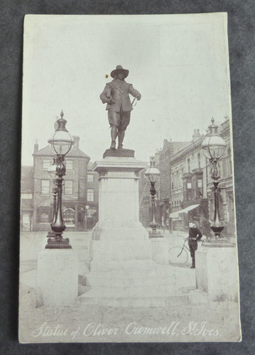 Statue oliver cromwell - of, st
