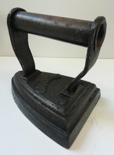 Cast iron flat clothes iron by Siddons 3R vintage antique heavy