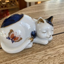 Vintage Cat Figurines Blue/ Gold Gilt Butterfly, Pattern free P&P