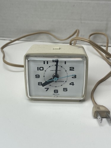 Vintage travel alarm - g.e.,