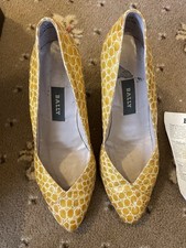 Vintage 1980s Bally UK 5.5 Court Shoes Women's Mustard Yellow Leather Heels
