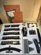 Hornby Albert Hall GWR 460 Silver Jubilee Pullman Electric Train Set OO Gauge