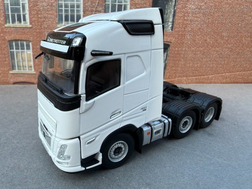 Wsi 50th scale volvo - wsi,