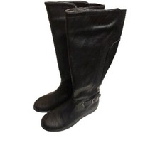 Women's Black  Boots Size UK 5 Very Good Condition.  SD151