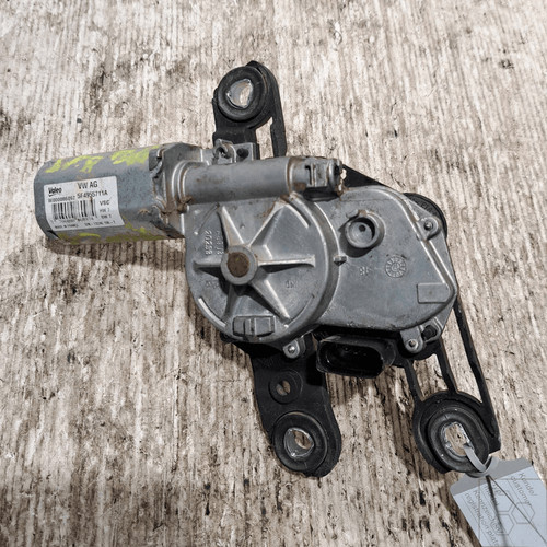 Rear windscreen wiper motor - windscreen,