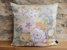 Sanderson Vintage Floral Rose