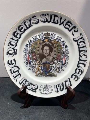 Vtg queen elizabeth - vtg, silver