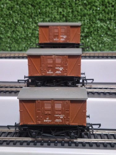Hornby ventilated van - hornby,