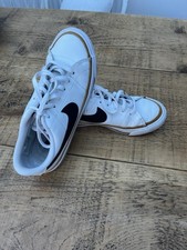 Nike Women’s Court Legacy