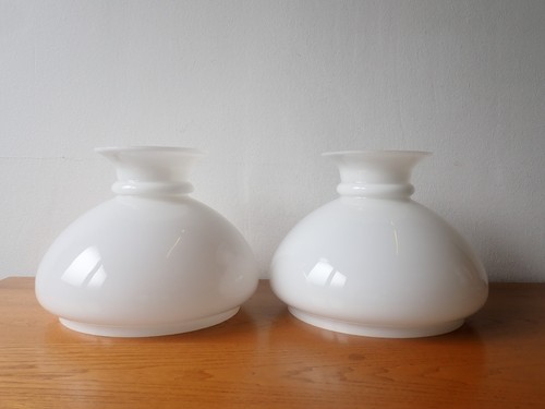 Pair vintage opaline - of,