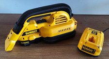Dewalt Handheld Vacuum Wet & Dry DC515 with Battery & Charger | Tested & Working