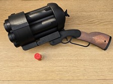 Hellboy II Style Prop – 3D Printed Cosplay Model – Oversized Sci-Fi Display