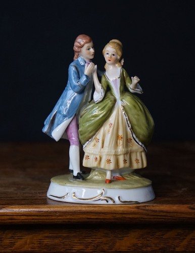 Vintage alfretto maruri - by,