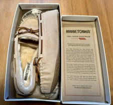 New And Boxed Suede Minnetonka