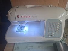 SINGER FUTURA XL 400
