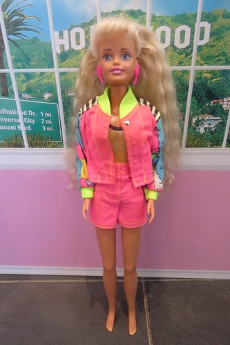 Hasbro holiday sindy doll 1992 - hasbro,