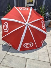Red Walls Ice Cream Garden Parasol Retro Commercial Pub Garden Umbrella