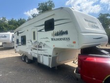WILDERNESS AMERICAN 5TH WHEEL TRAILER, RARE 2 BEDROOM, EXTENSIVELY REDECORATED
