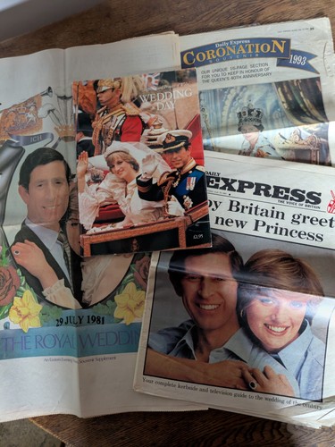 Royal family memorabilia job - royal,